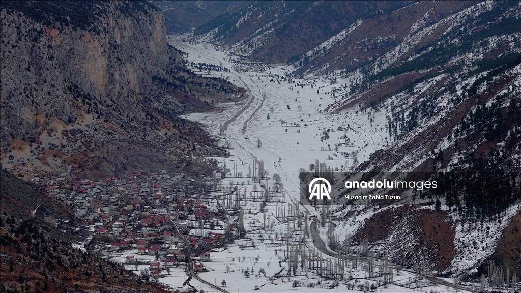 Aladağlar'da oluşan kar güzelliği... 4